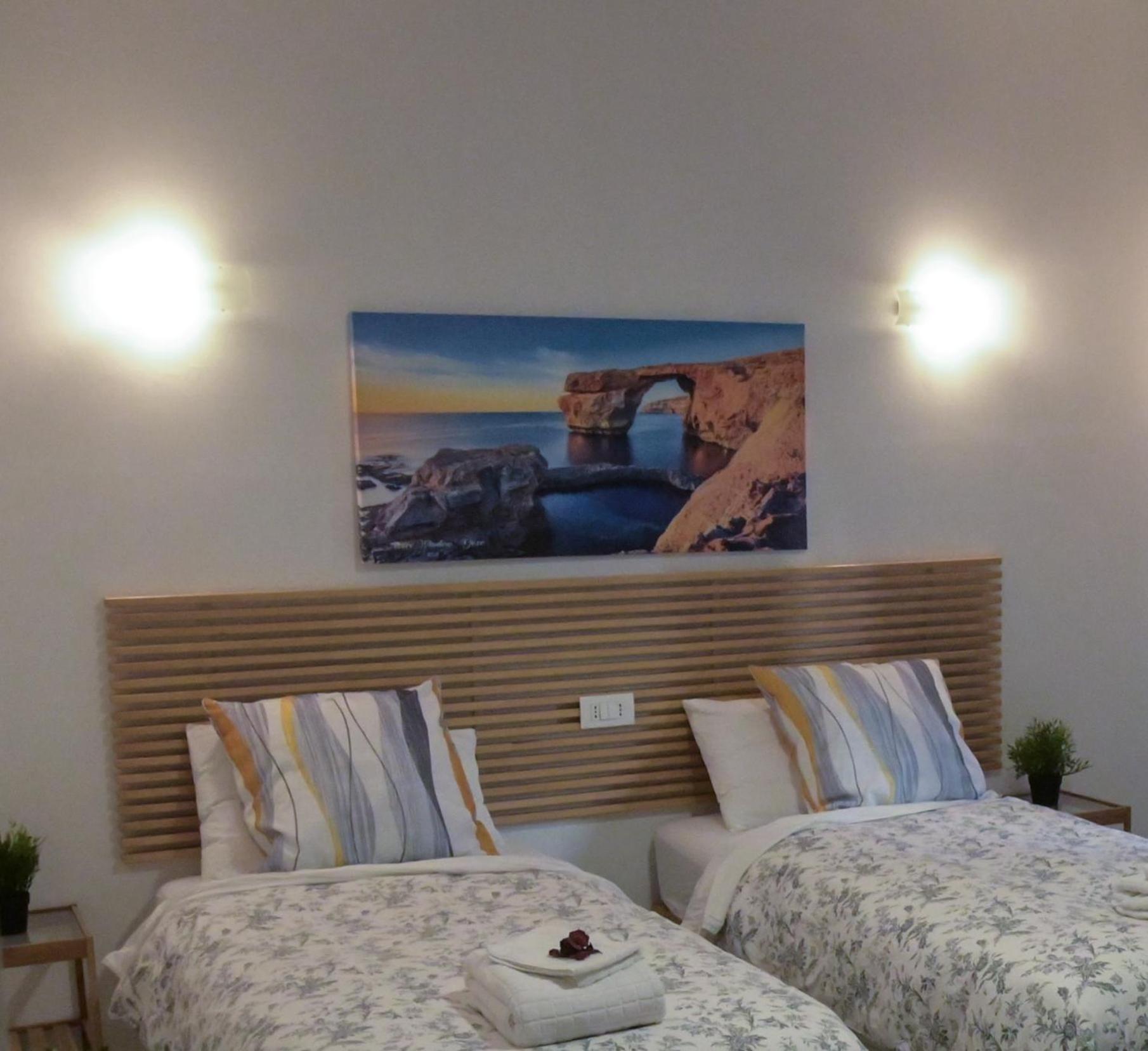 Giorgia House Hotel Pietà Buitenkant foto
