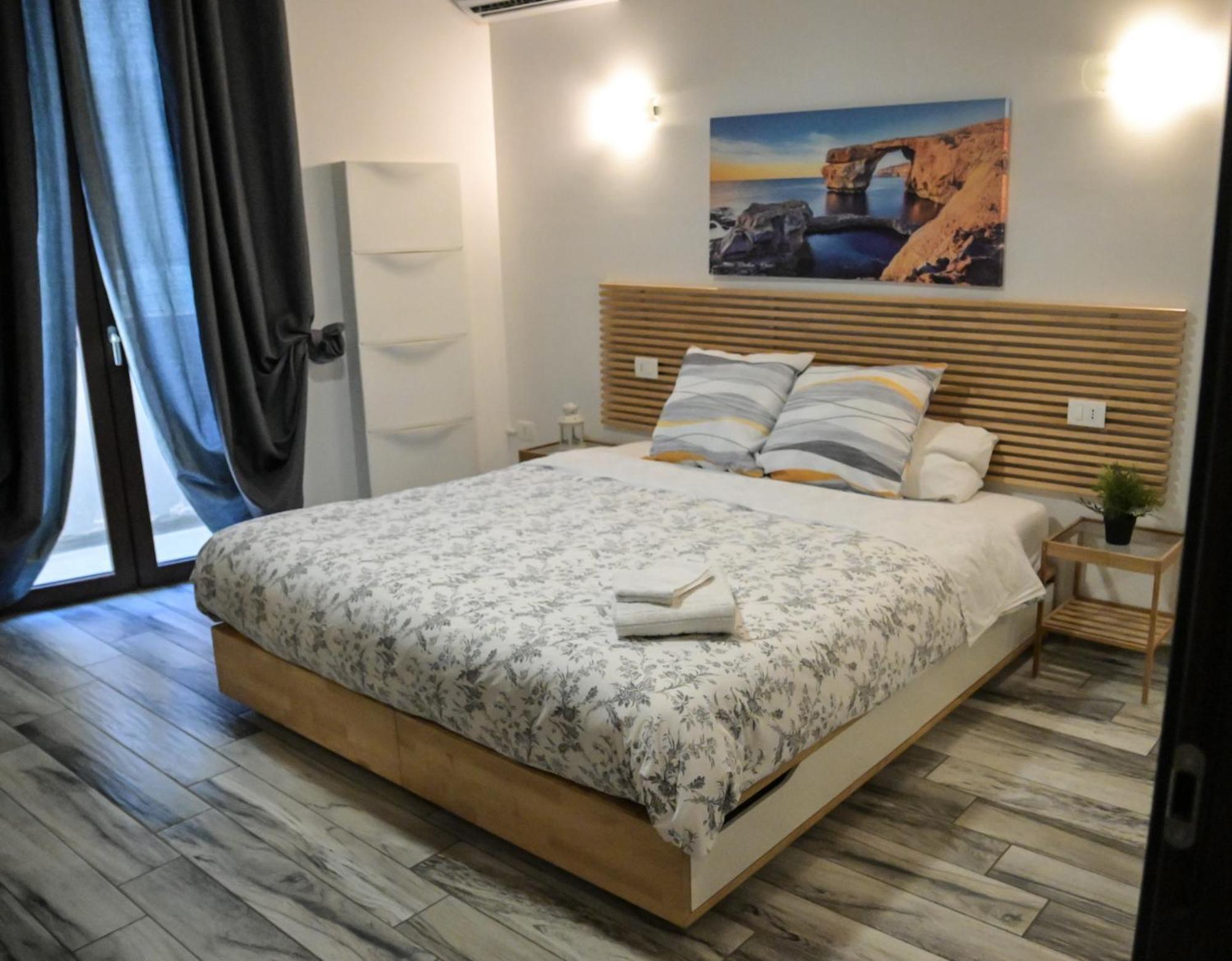 Giorgia House Hotel Pietà Buitenkant foto